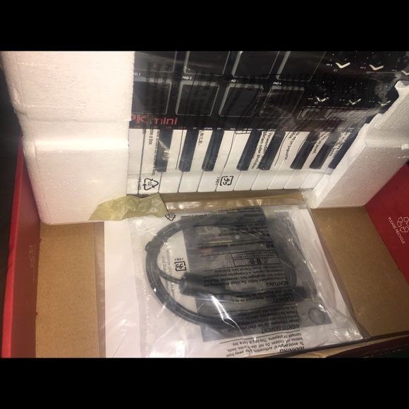 MPk mini - Picture 2 of 2